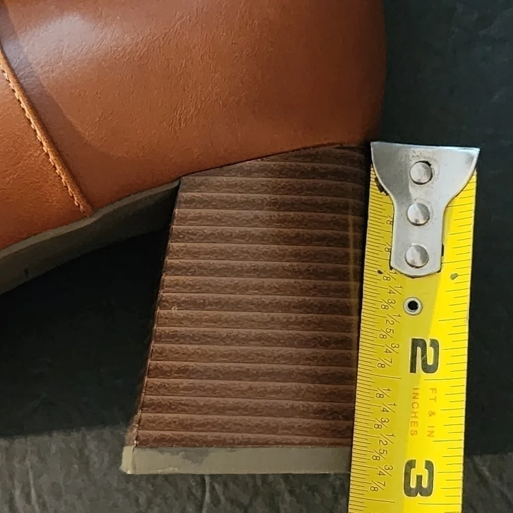 Liz Claiborne Womens Maycen Stacked Heel Booties  Size 9 M NEW (FLAW)